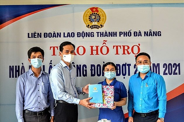 Mái ấm Công đoàn “Ấm lòng người lao động” (29/4/2022)